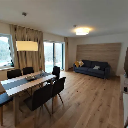 Gleiming Apartment